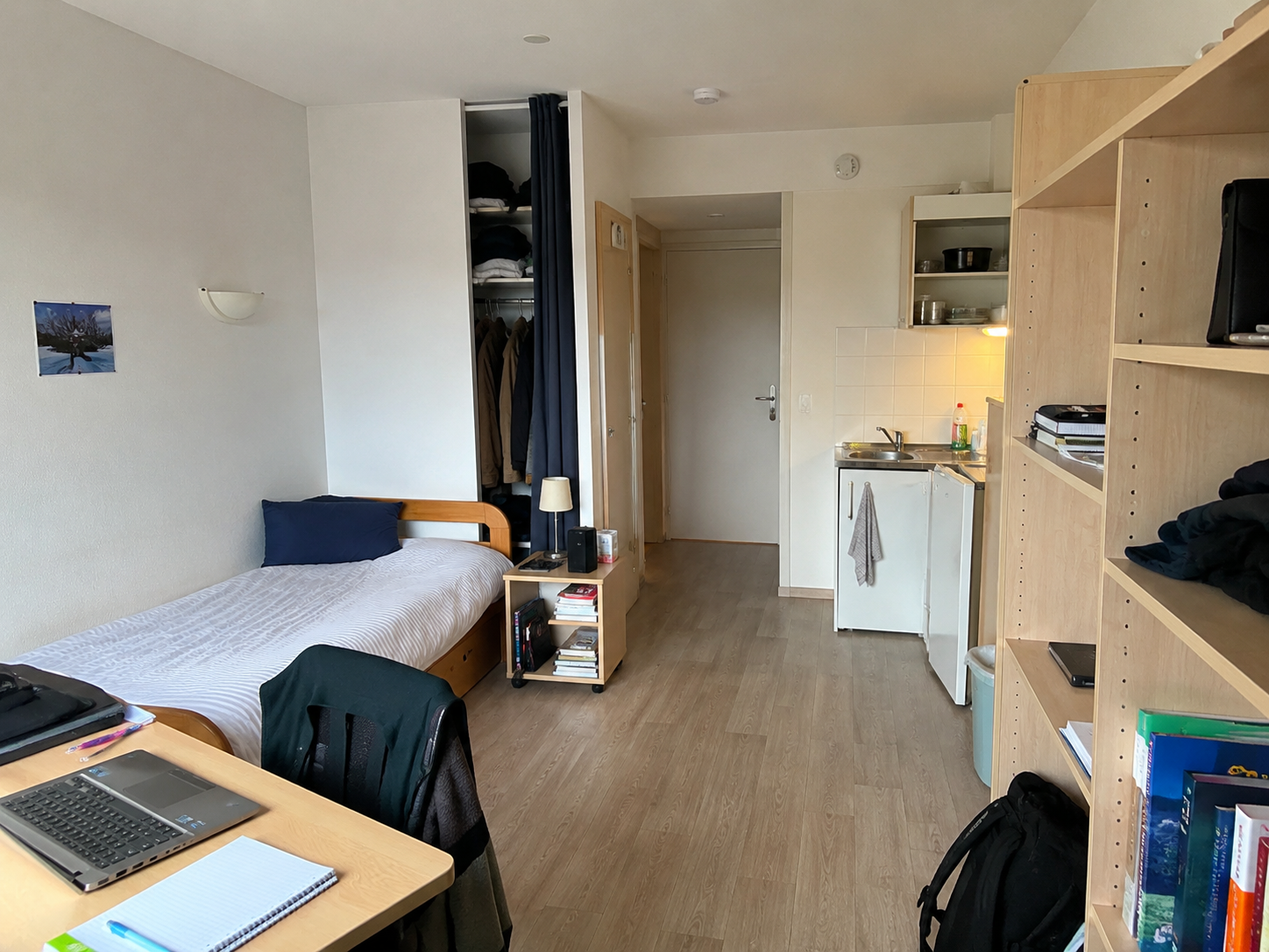 Chambre étudiante d'une résidence universitaire